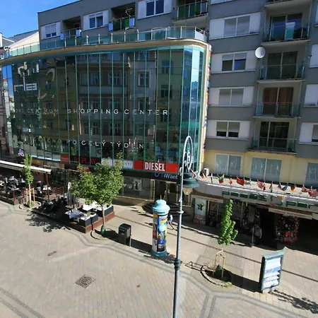 No. 25 T.g.masaryka 13 S Vytahem Karlovy Vary