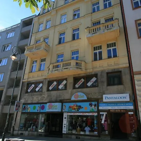 No. 25 T.g.masaryka 13 S Vytahem Karlovy Vary